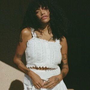 DÔEN Ari Eyelet Embroidered Button Front Organic Cotton Tank | Medium | Salt